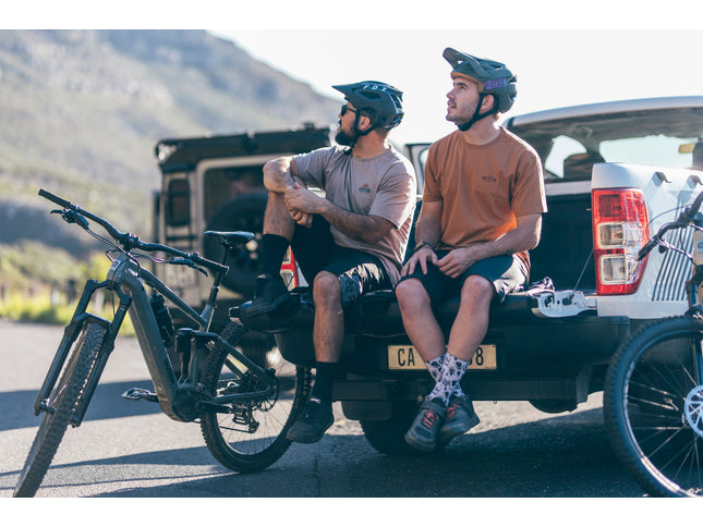 Outer Roamer T-shirt - Burnt Orange