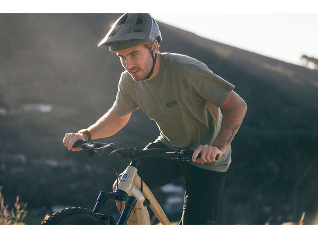 Outer Emblem T-shirt - Sage Green