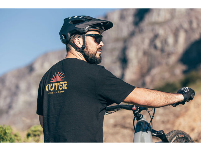Outer Sungazer T-shirt -Black